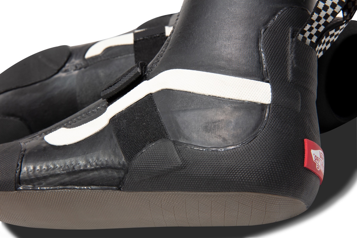 HO20_Surf_SurfBoot2HiV5mm_VN0A5AODENR_BlkBlk_Macro6