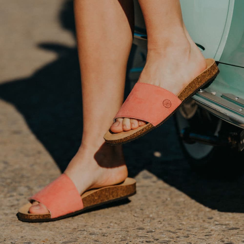 Candali Salmon Legs Scooter new